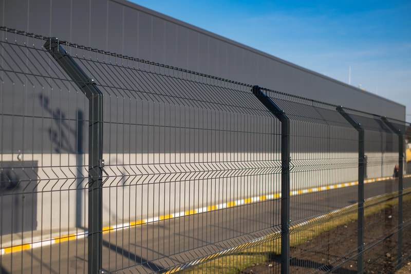 commercial fencing commercial fence contractors naperville illinois
